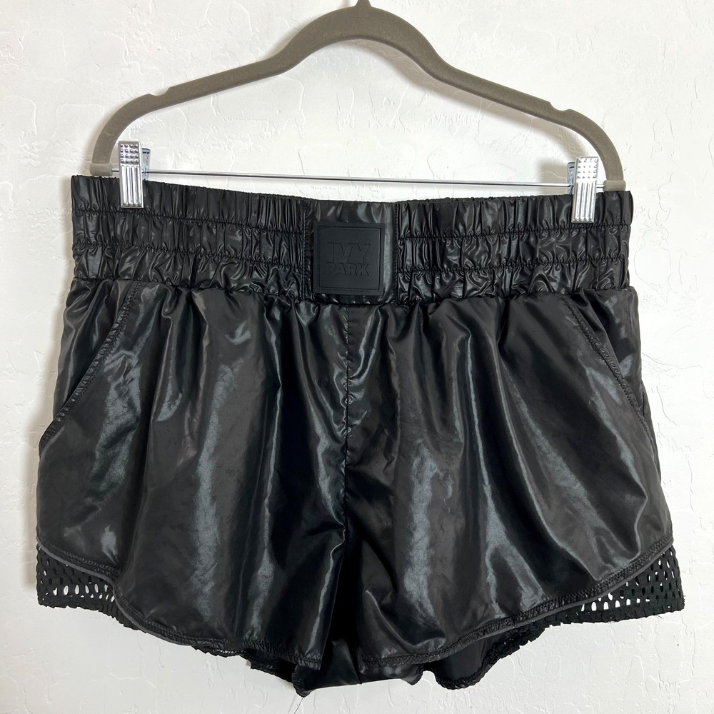 IVY PARK black shorts XL running gym fitness cross fit weight training yoga